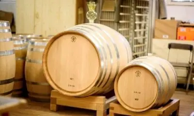 Ozone in wine and beer processing